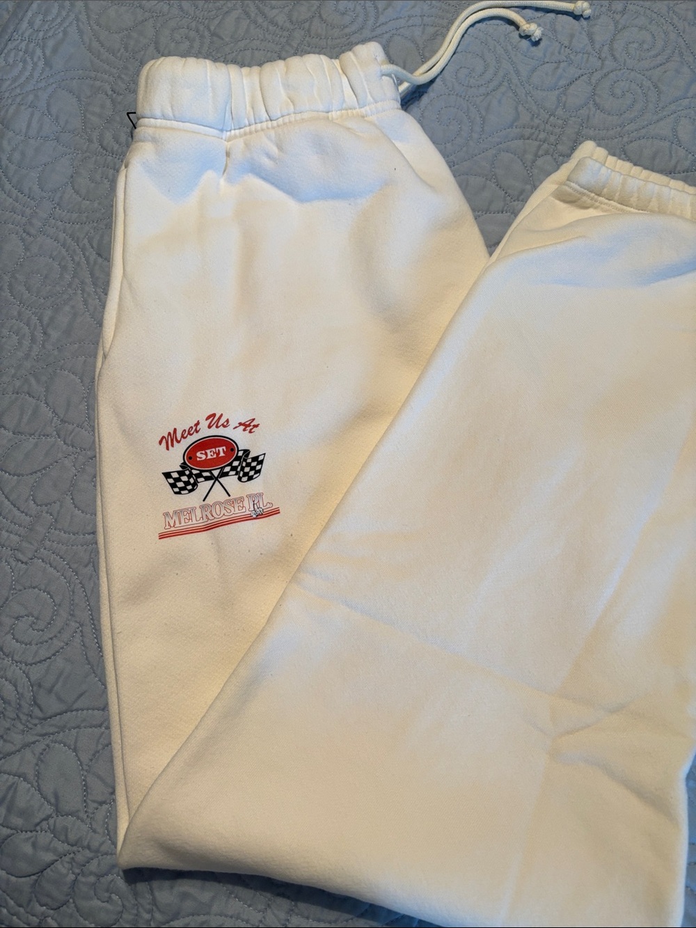 Set Active cream joggers